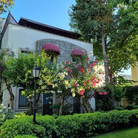 Bella Garden Boutique *